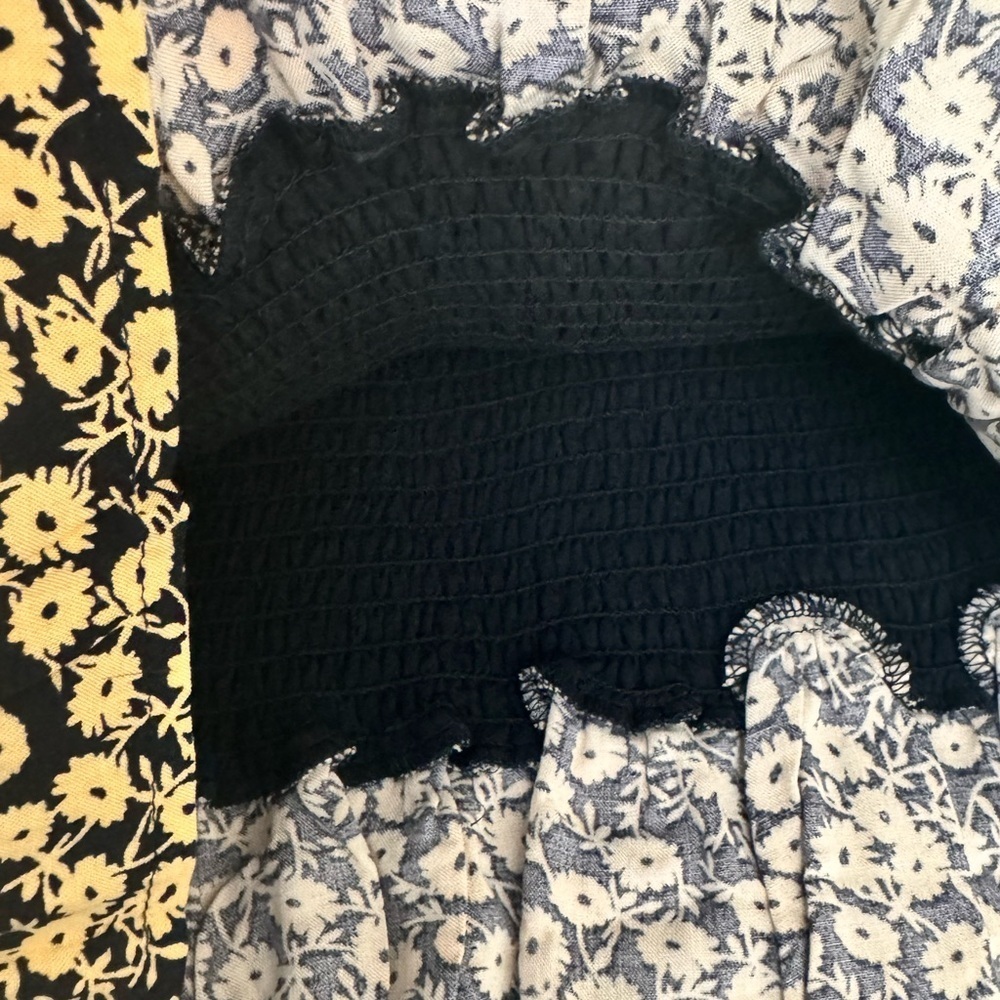 Lost + Wander Smocked Floral Mini Skirt Black Gold Ruffle Hem Size S NWT - Picture 8 of 13